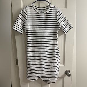 Iris Short Sleeve Dress (Size XL) White & Black